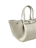 Luigisanto elegnacka damska torebka w stylu tulip bag z dopinanym długim paskiem ze skóry naturalnej w kolorze beżowym
